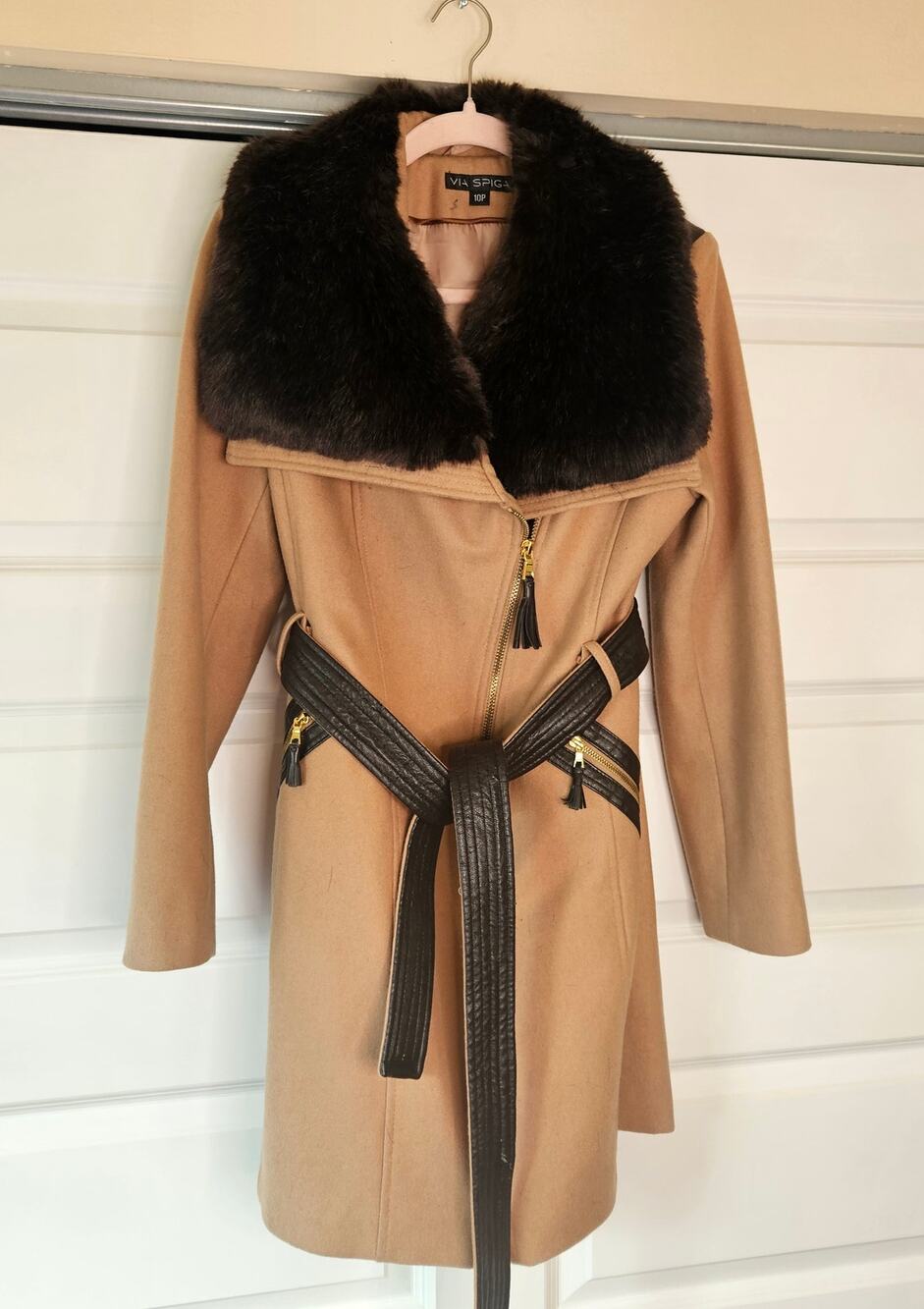 Via Spiga Faux Fur Asymmetrical Zip Belted Camel Coat Classic Chic Luxury 10P